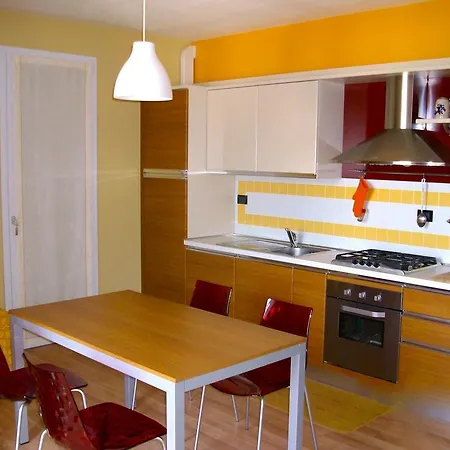Apartman Ely's *